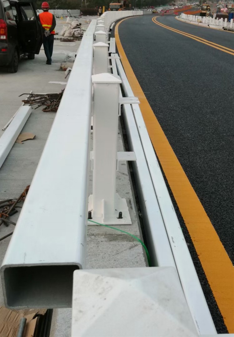 方管防撞鋼護欄 方管防撞鋼護欄